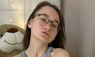 KIraShy live VR cam preview
