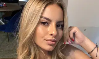 AlissonJolie live VR cam preview
